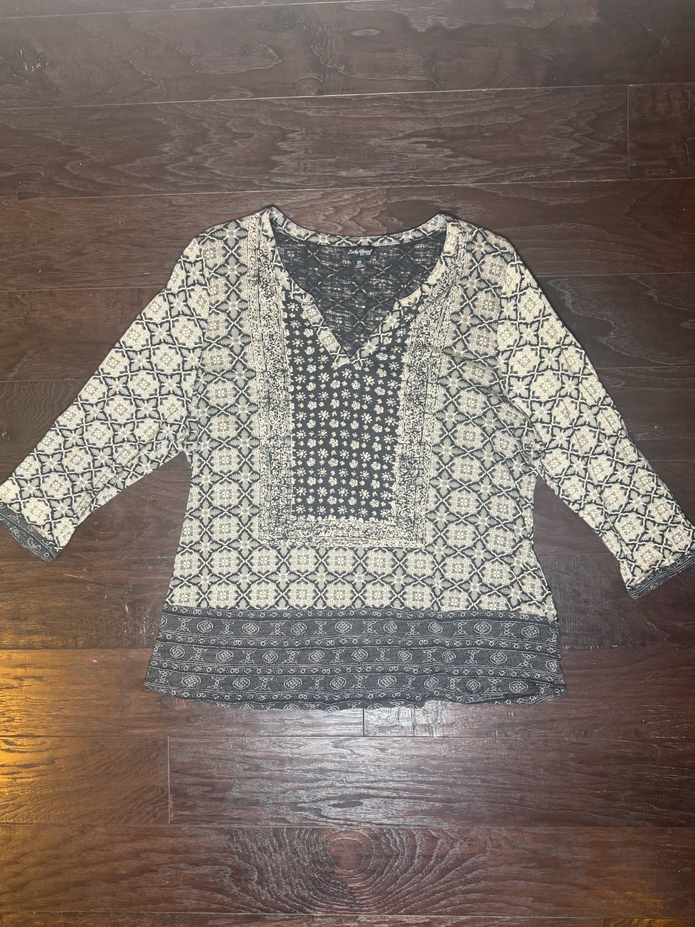 Lucky Brand 2X Black Cream Mixed Print Lace Back Boho Top - Picture 2 of 10